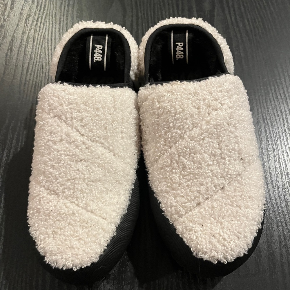 P448 Laby Slippers Shearling - Size 39 or 9 - NWOT - Picture 3 of 6